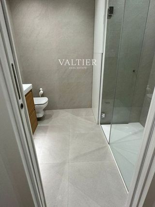 Piso en alquiler en Almagro en Madrid