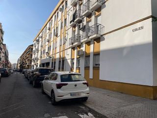 Garaje en alquiler en San Vicente en Sevilla