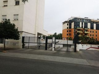Garaje en venta en Pedro Salvador - Las Palmeritas en Sevilla