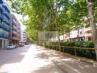 Garaje en venta en Els Pins en Blanes