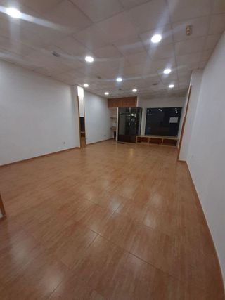 Local comercial en alquiler en Úbeda