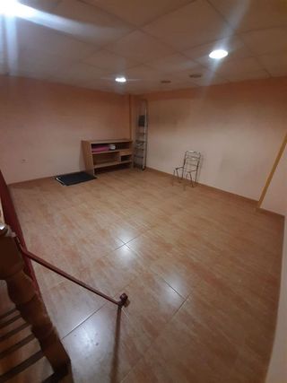 Local comercial en alquiler en Úbeda