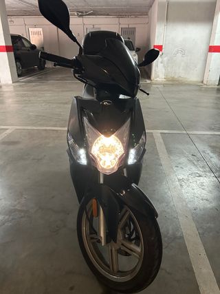 Kymco Agility City 125 Negra