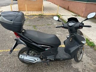 Kymco Agility City 125 Negra