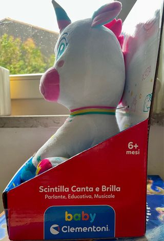 Clementoni Scintilla Canta e Brilla Unicorno