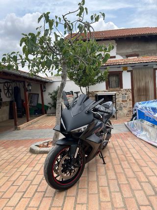Honda CBR650R A2