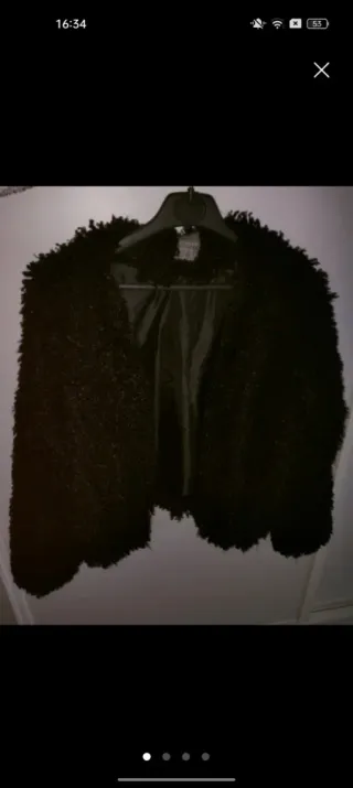 Abrigo corto pelo negro
