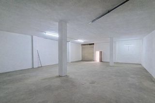 Local comercial en venta en L'Alquenència en Alzira
