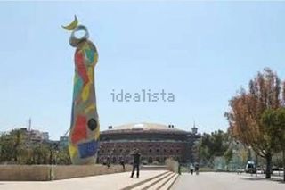 Local comercial en alquiler en La Nova Esquerra de l'Eixample en Barcelona