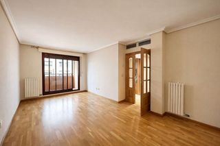 Piso en alquiler en La Bozada – Parque Delicias en Zaragoza