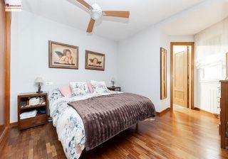 Casa adosada en venta en Zubia (La)