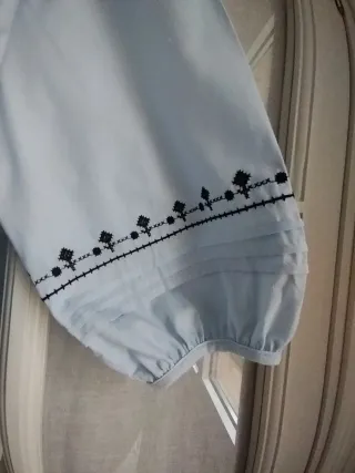 Blusa azu claro l con bordado t. S