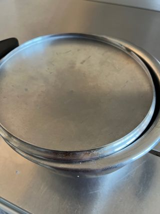 Olla Iber 22 cm con tapa