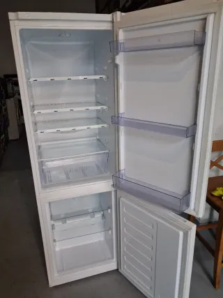 Nevera Beko 169x54x58cm - 120€