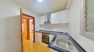 Piso en venta en Les Planes en Hospitalet de Llobregat, L´