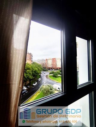 Piso en alquiler en Colores - Entreparques en Sevilla