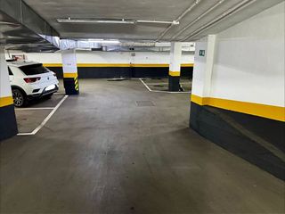 Garaje en alquiler en Bernabéu - Hispanoamérica en Madrid