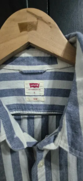 Camisa Levi's Rayas Azul y Blanco