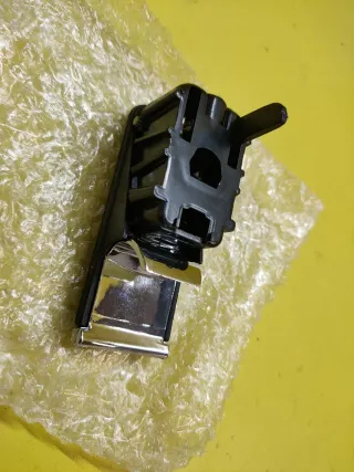 MANETA GUANTERA AUDI A4 B6 00-04 B7 04-08