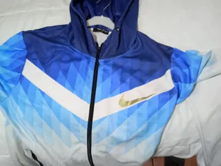 Conjunto deportivo hombre azul y blanco