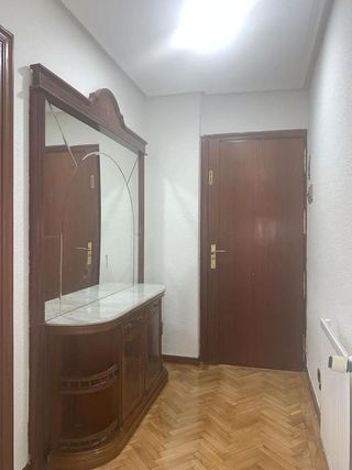 Piso en alquiler en Pacífico en Madrid