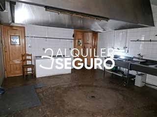 Local comercial en alquiler en Sudeste Industrial en Fuenlabrada