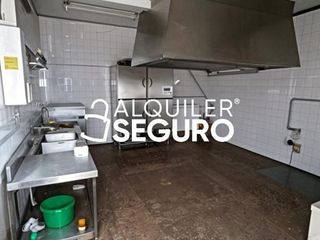Local comercial en alquiler en Sudeste Industrial en Fuenlabrada