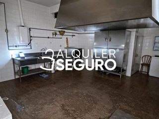 Local comercial en alquiler en Sudeste Industrial en Fuenlabrada