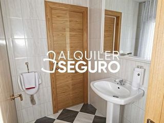 Local comercial en alquiler en Sudeste Industrial en Fuenlabrada