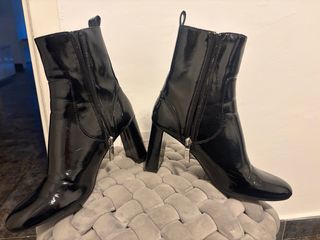 Botín Zara Charol Talla 37