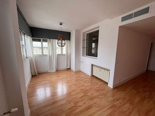 Piso en alquiler en Nueva España en Madrid