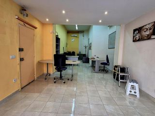 Local comercial en venta en Collblanc en Hospitalet de Llobregat, L´