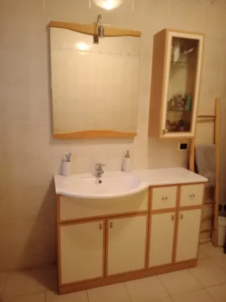 Mobile bagno legno e vetro