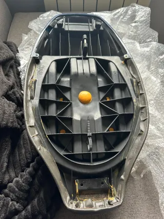 Asiento Piaggio Skipper/Typhoon/Sfera Monoplaza