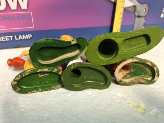 Pastori presepe, 7 euro cad.