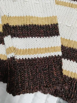 Jersey de chica marrón y beige