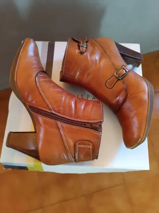 Botines Hispanitas piel marrón talla 38