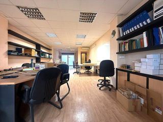 Local comercial en venta en Montornès del Vallès