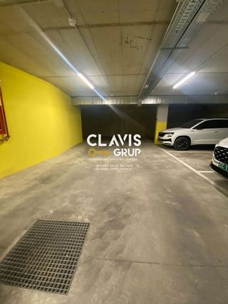 Garaje en alquiler en La Prosperitat en Barcelona