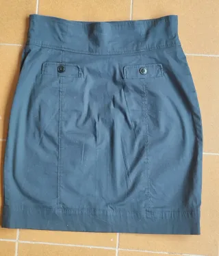 Falda negra talle alto