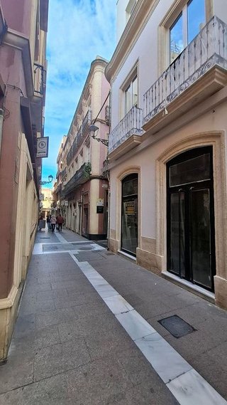 Local comercial en alquiler en Centro en Almería