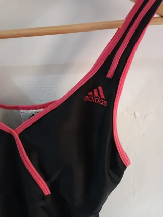3x2 Bañador Adidas Negro con Detalles Rosas