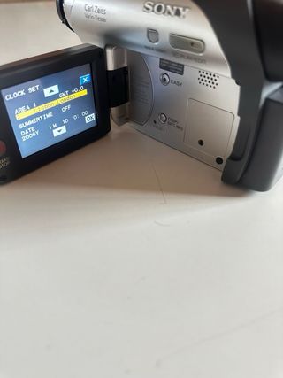 Sony Handycam 20x Zoom DVD Camcorder + Bolso Jeep