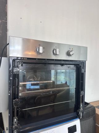 Horno Zanussi sin cristal frontal