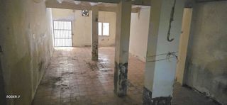 Local comercial en alquiler en El Camp de l'Arpa del Clot en Barcelona