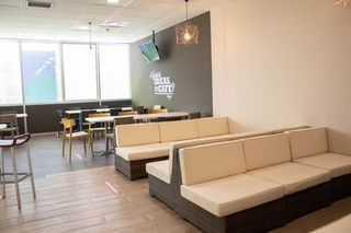 Oficina en alquiler en Virgen del Cortijo - Manoteras en Madrid