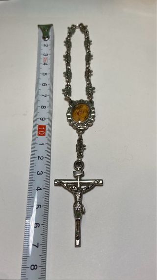 Rosario pequeño con medalla y crucifijo