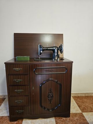 Máquina de coser antigua Sigma