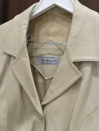 Chaqueta de piel beige Talla M