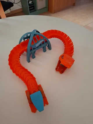 Circuito Hot Wheels Puente Serpiente